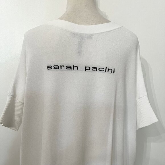 SARAH PACINI WHITE LONG SQUARE NECK BACK BLACK WRITING SHORT TEE TOP - OS - Picture 10 of 10